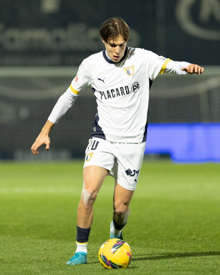 都體：尤文計(jì)劃進(jìn)行中場(chǎng)補(bǔ)強(qiáng)，他們瞄準(zhǔn)了葡萄牙新星古斯塔沃-薩